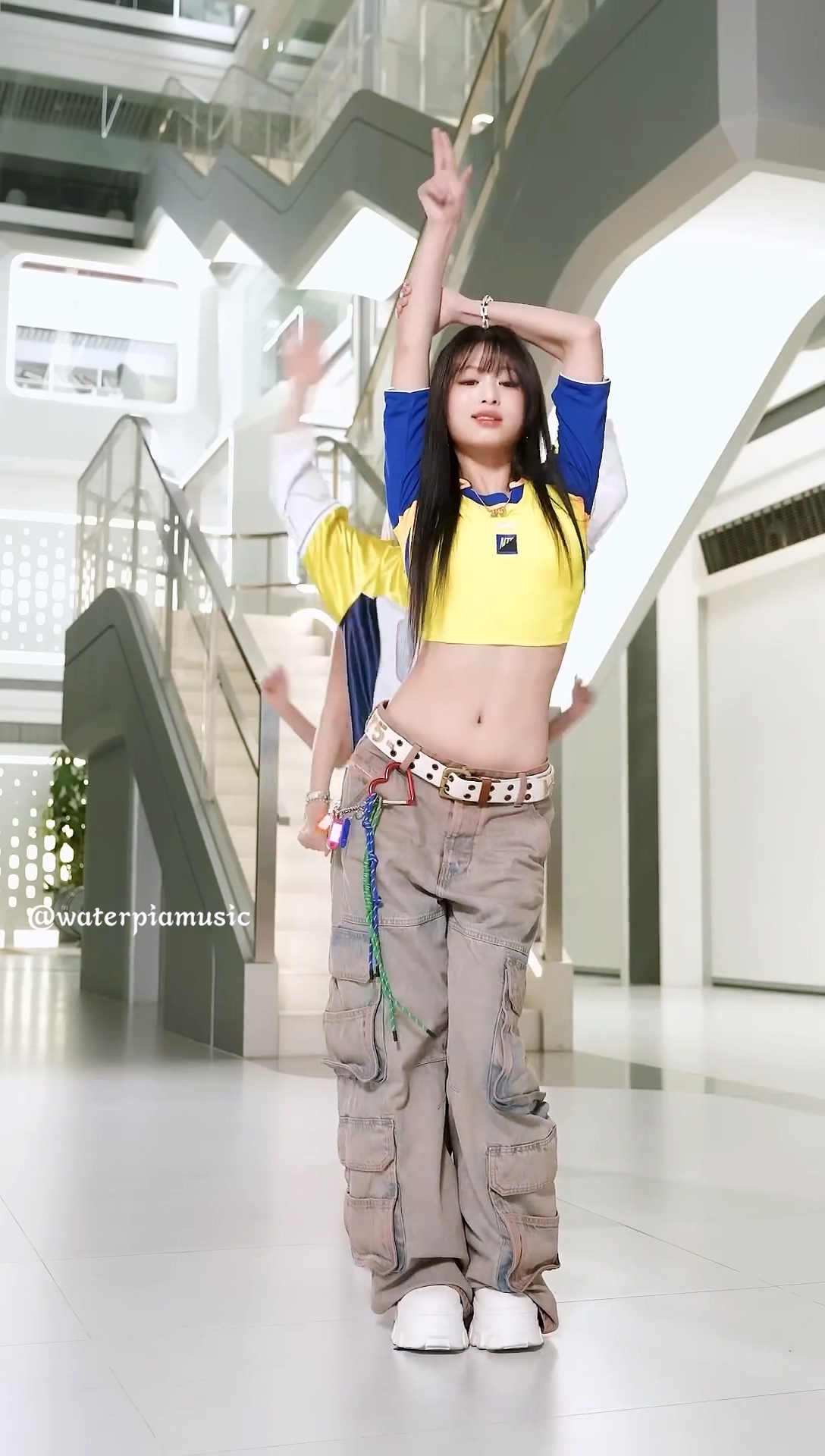 241126_베이비몬스터.mp4_20241126_095303.915.jpg
